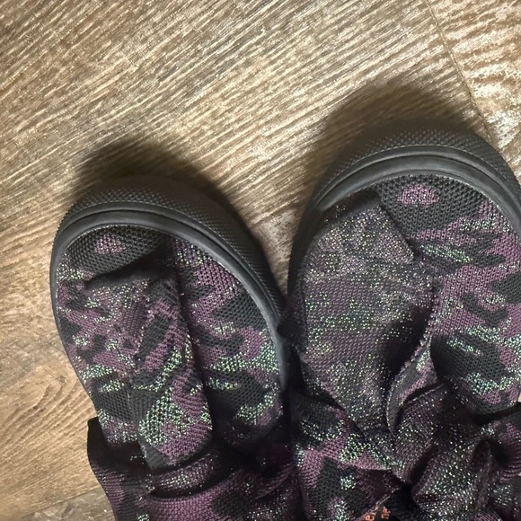 bernie mev. Size 9.5 (40) “Sparkle Serenity” Women's Purple and Black Shoes MINT - Picture 12 of 16